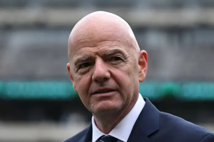 إنفانتينو يعرض على المغرب تنظيم نهائيات كأس العالم 2030 مقابل الدعم

