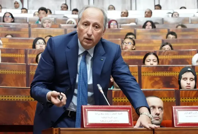 استقالة الوزير برادة تعيد فتح النقاش حول قدرته وخبرته في قيادة قطاع التعليم - صوت المغرب

