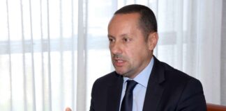 الحكومة تكشف تفاصيل الإصلاحات الجديدة لنظام طلاب الطب الأساسي في المغرب الحكومة تكشف تفاصيل الإصلاحات الجديدة لنظام طلاب الطب الأساسي في المغرب