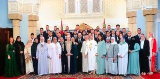 محمد السادس وأسد الأطلس ووالدته: ماذا وراء الصورة محمد السادس وأسد الأطلس ووالدته: ماذا وراء الصورة