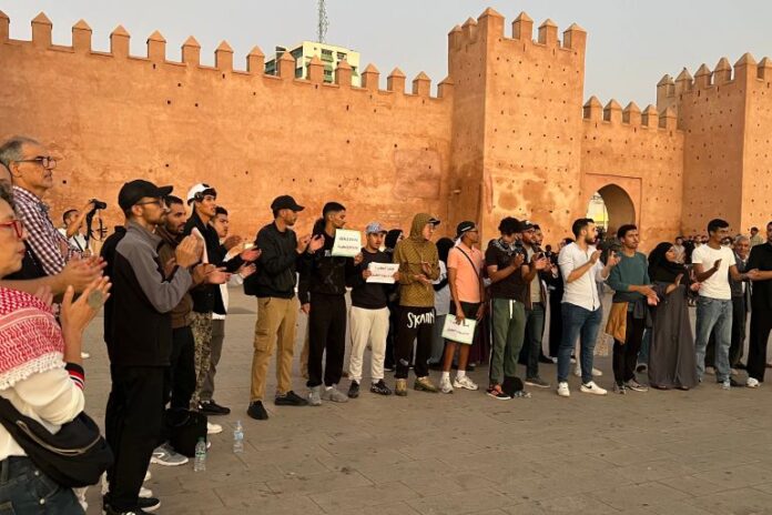 الصور 1 و 2: المغرب/الرباط/صنعاء الكويتية/اليوم العاشر لاحتجاجات شباب Z في الرباط/مصدر الصورة: سناء الكويتية