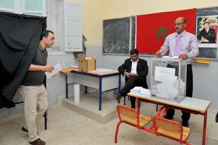 المركز الافريقي للدراسات الاستراتيجية والرقمنة يحذر: أزمة الوساطة السياسية تضع الثقة في المؤسسات أمام اختبار صعب